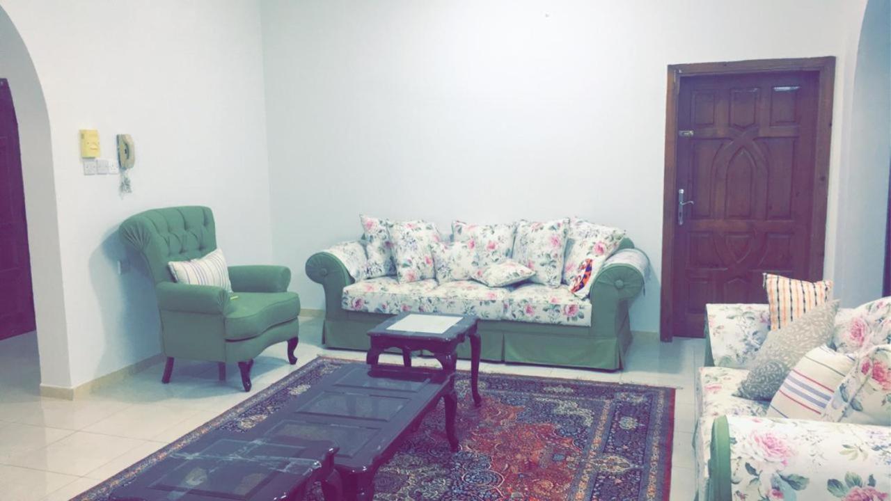 Masaken Alkenan Apartment Yanbu Exterior photo